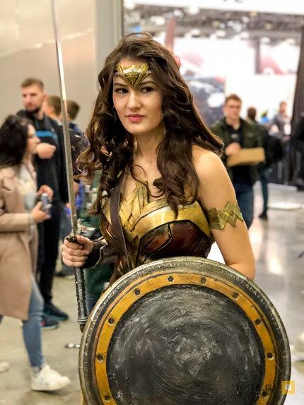 Немножко симпатичных косплееров с Игромира и Comic Con 2017