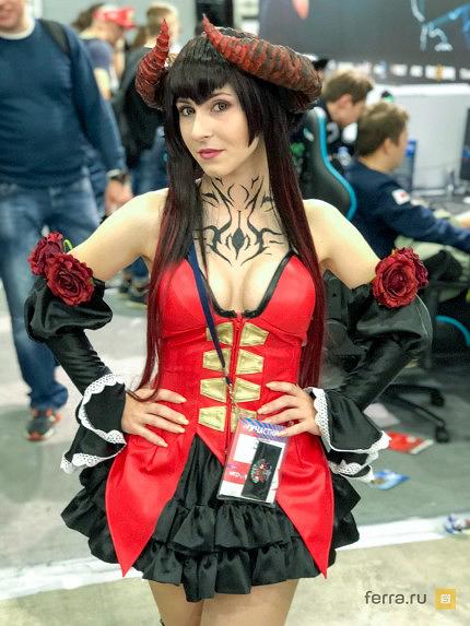 Немножко симпатичных косплееров с Игромира и Comic Con 2017